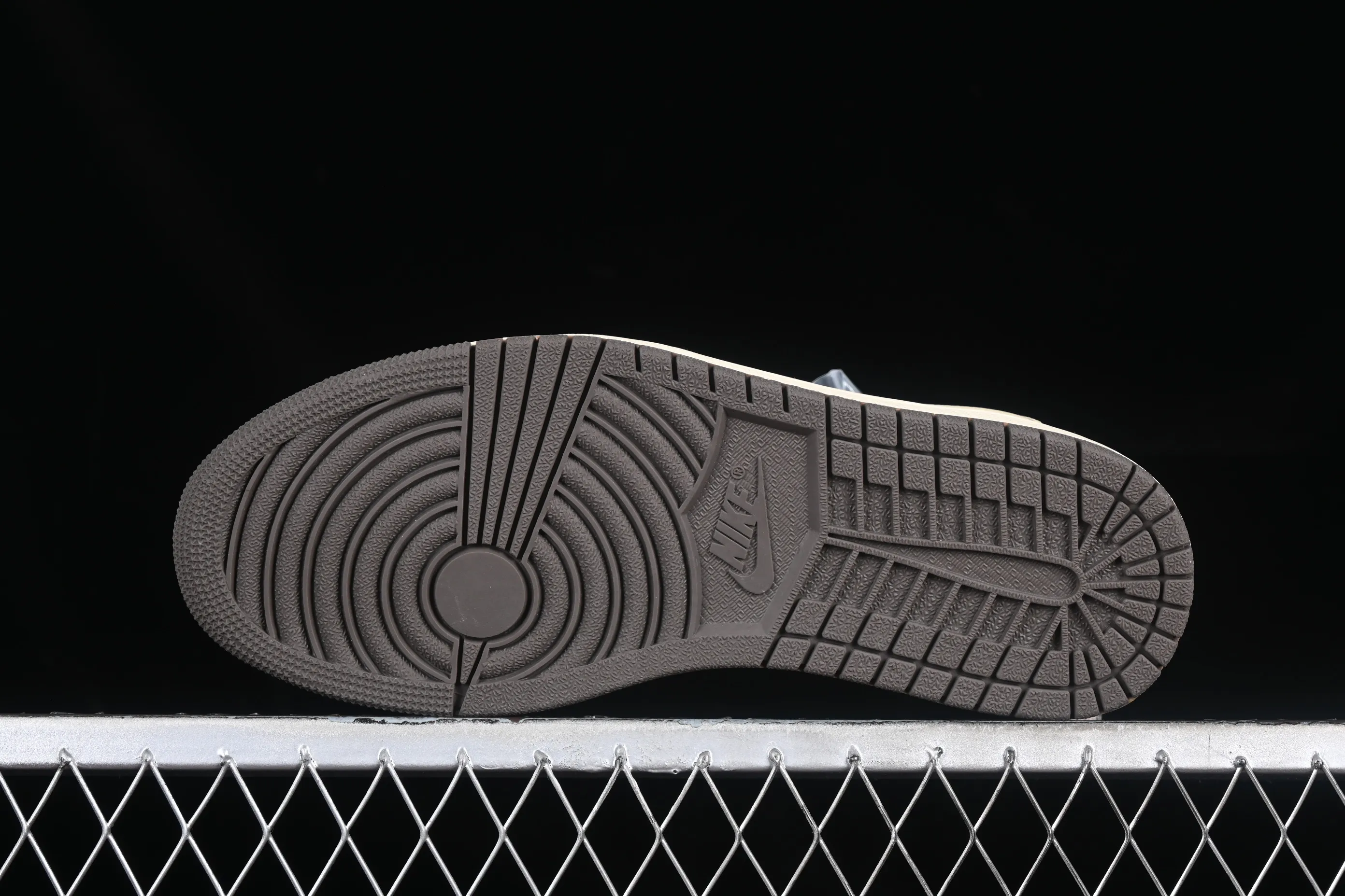 All categories Air Jordan Jordan series basketball shoes Air Jordan 1 Low B1 special price Travis Scott x Air Jordan 1 Low OG AJ1 Joe 1 undercut low DM7866-162